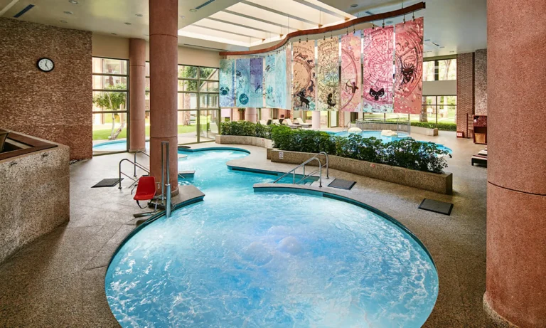 Gloria Verde Resort & Spa - Fedett pezsgőfürdő