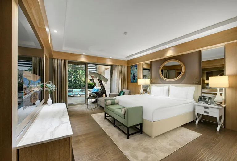 Svit Pearl Pool