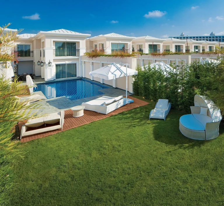 Exklusiv poolvilla