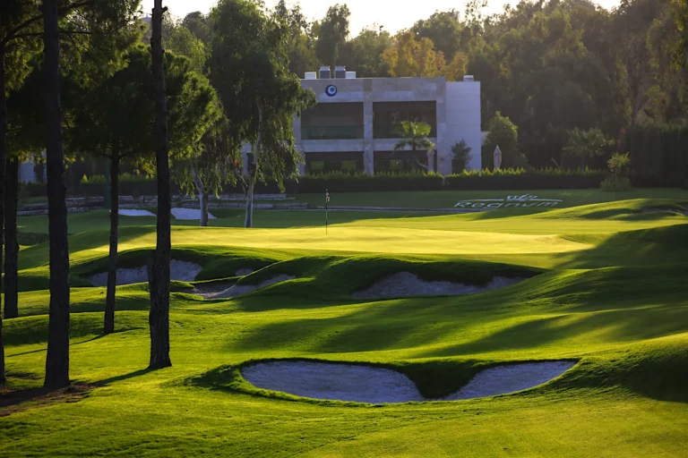 Carya golfbane