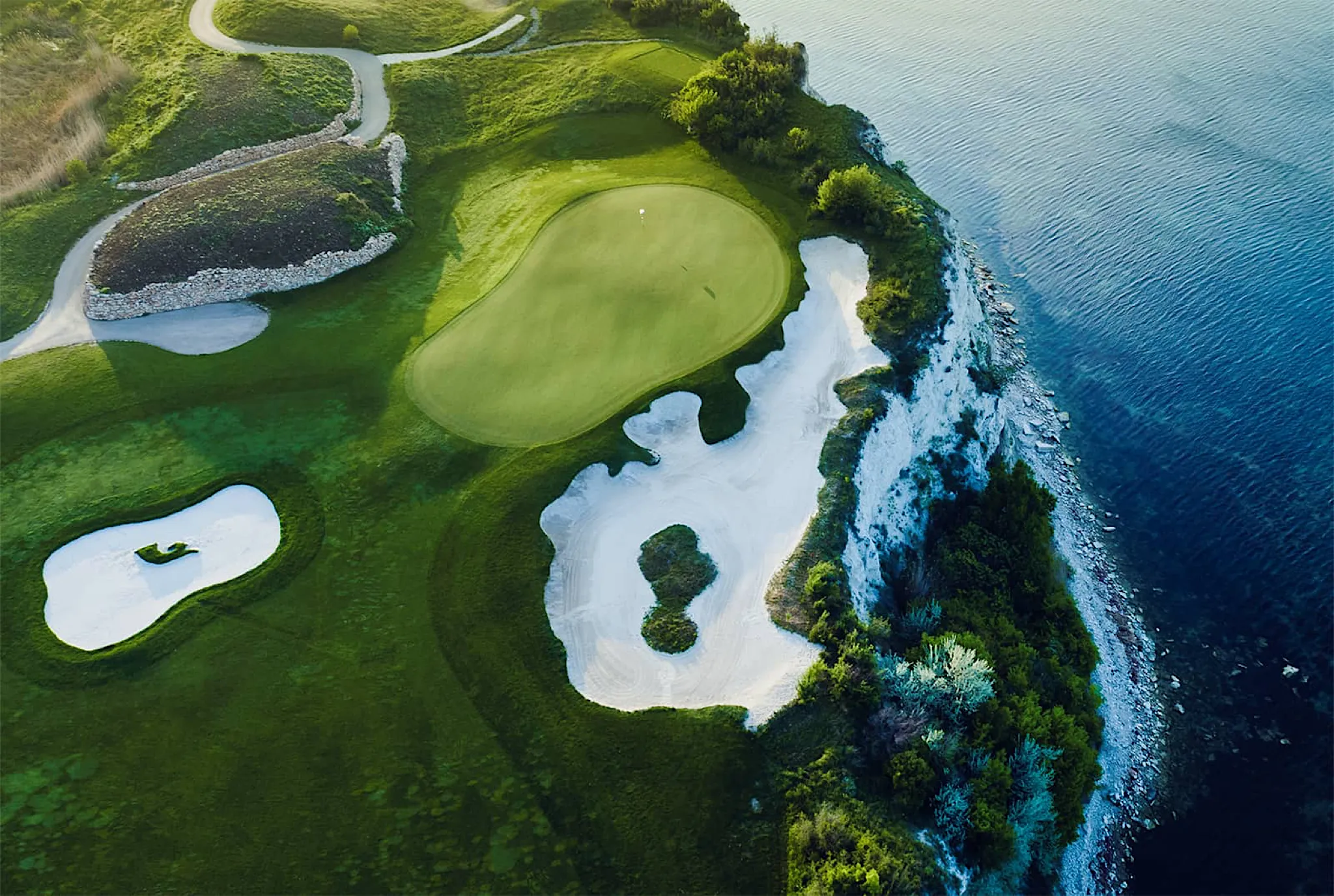 Thracian Cliffs golfbane