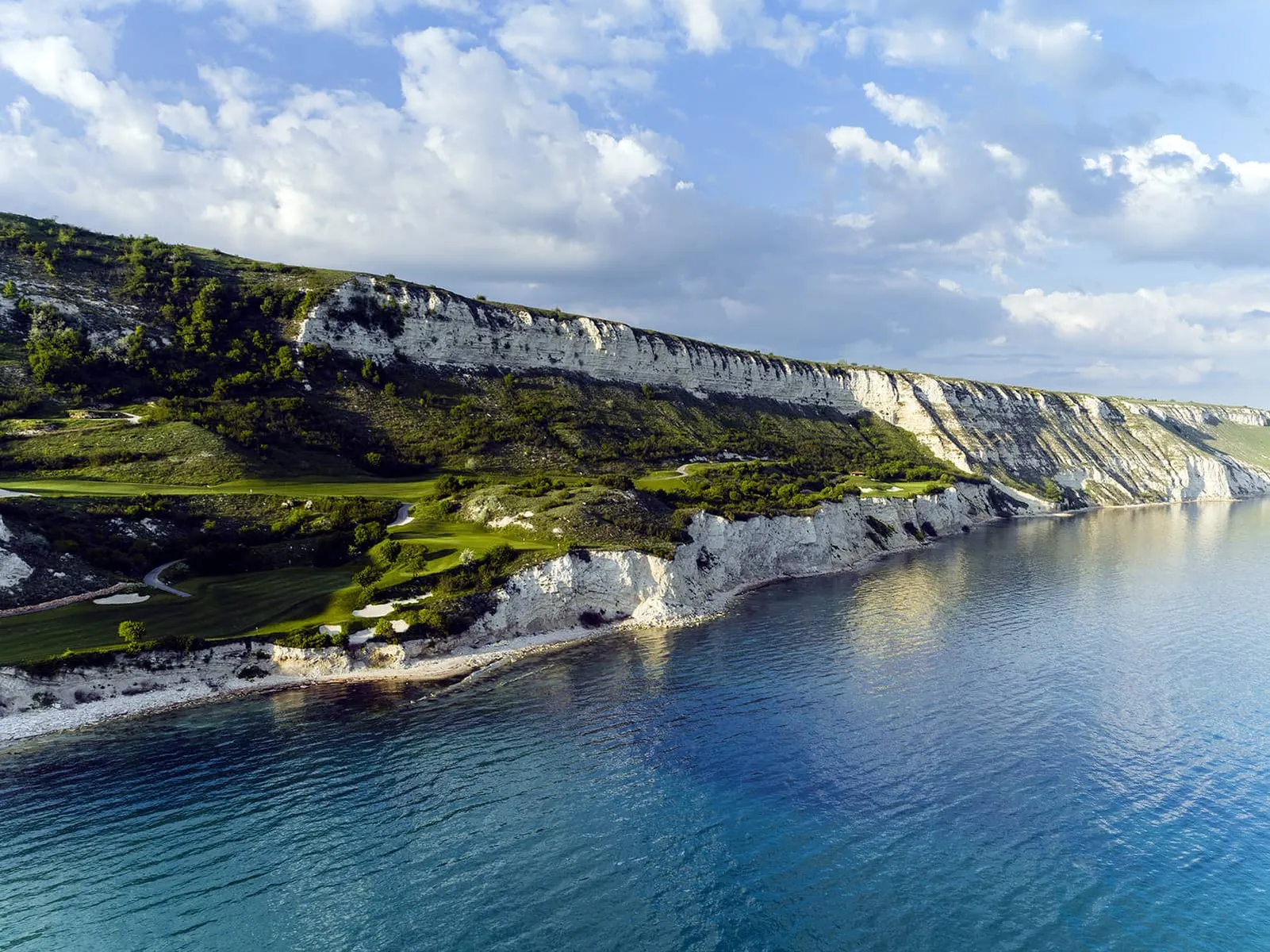 Thracian Cliffs golfbane