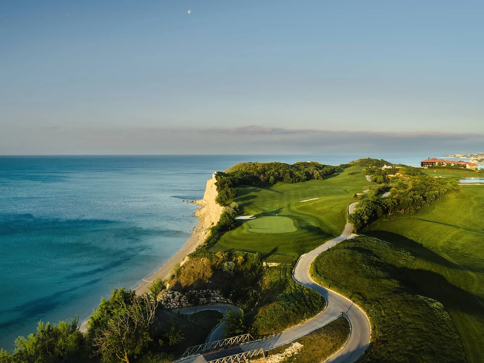 Thracian Cliffs golfbane
