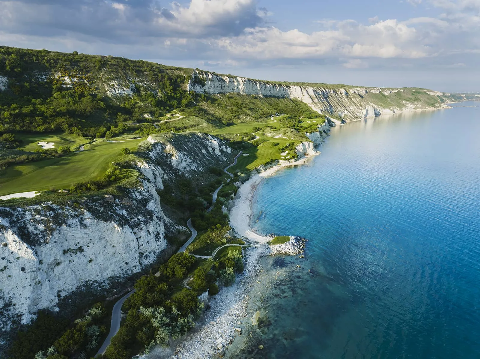 Thracian Cliffs golfbane