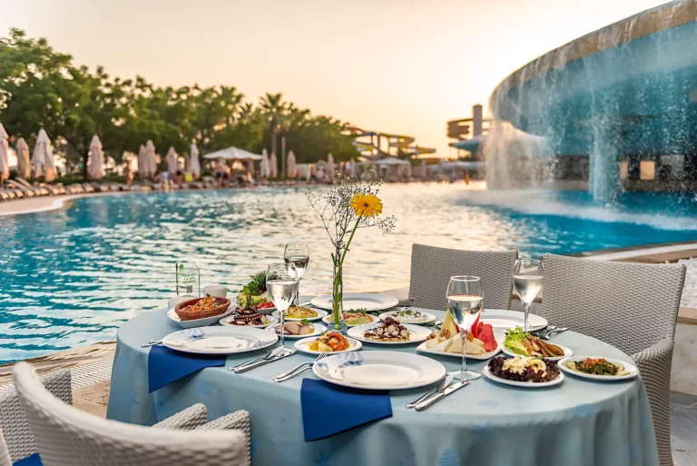 Cornelia Diamond Fish & Love A’la Carte