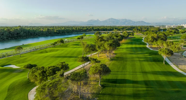 Cullinan Links trough Taurus Mountains