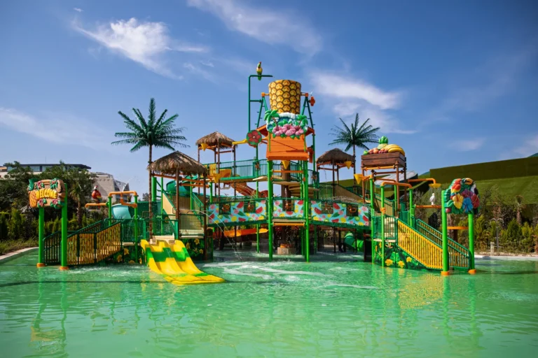 Water Park Restaurant & Bar