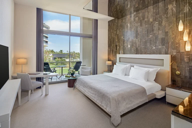 Family Suite Land View