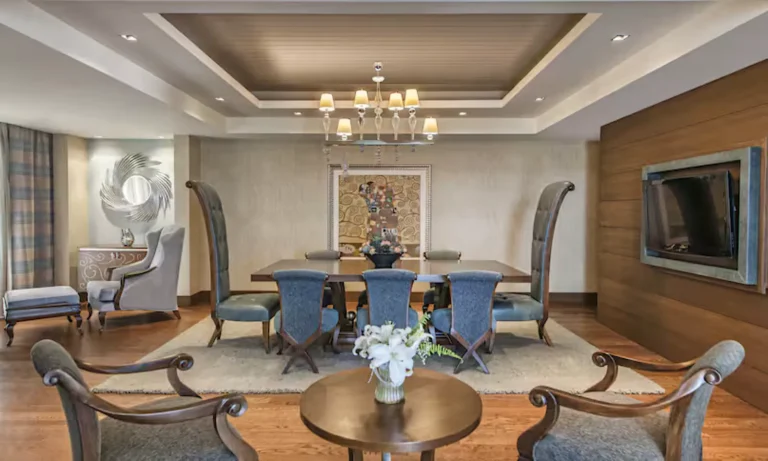 King Suite